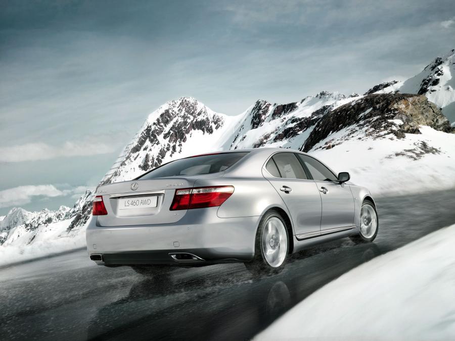  Lexus LS460 AWD 2008 года  (EU) (фото 2 из 2)